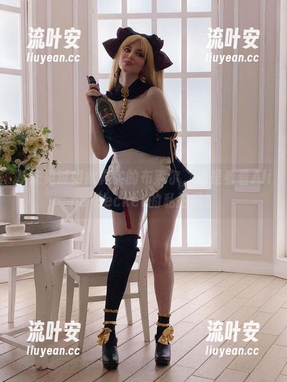 从未见过如此真实的布莱尔，还是看看Alina Becker的私拍吧！